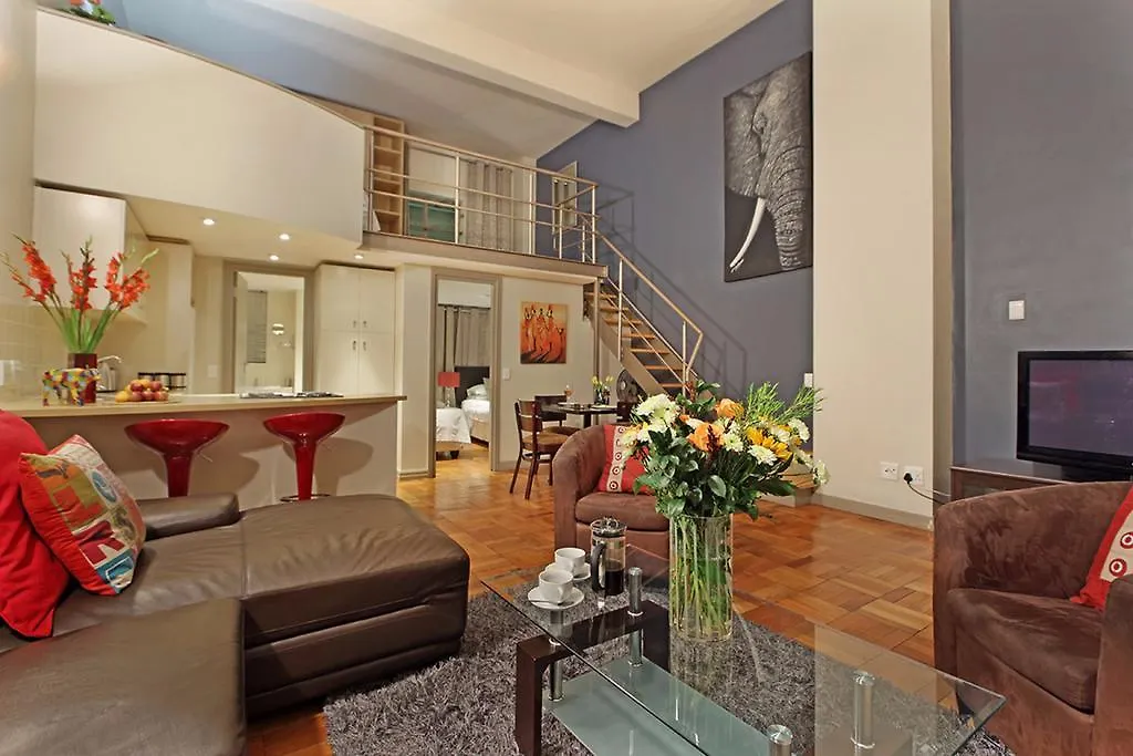 Afribode Old Mutual Apartments - Acacia Place ケープタウン
