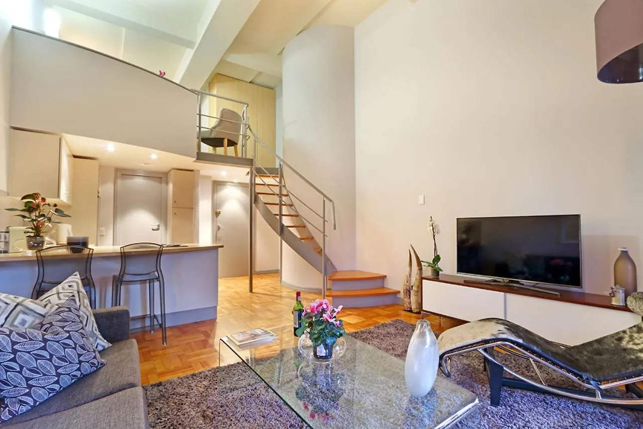 Afribode Old Mutual Apartments - Acacia Place ケープタウン
